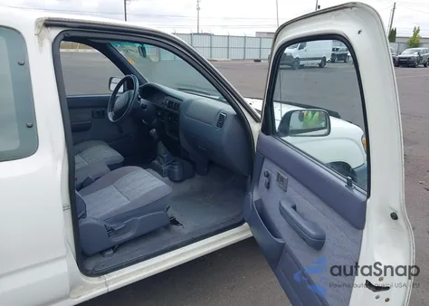 1998 Toyota Tacoma from USA, damaged, VIN 4TAVL52N0WZ118990